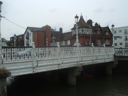 Bridge over the Medway in Tonbridge High Street